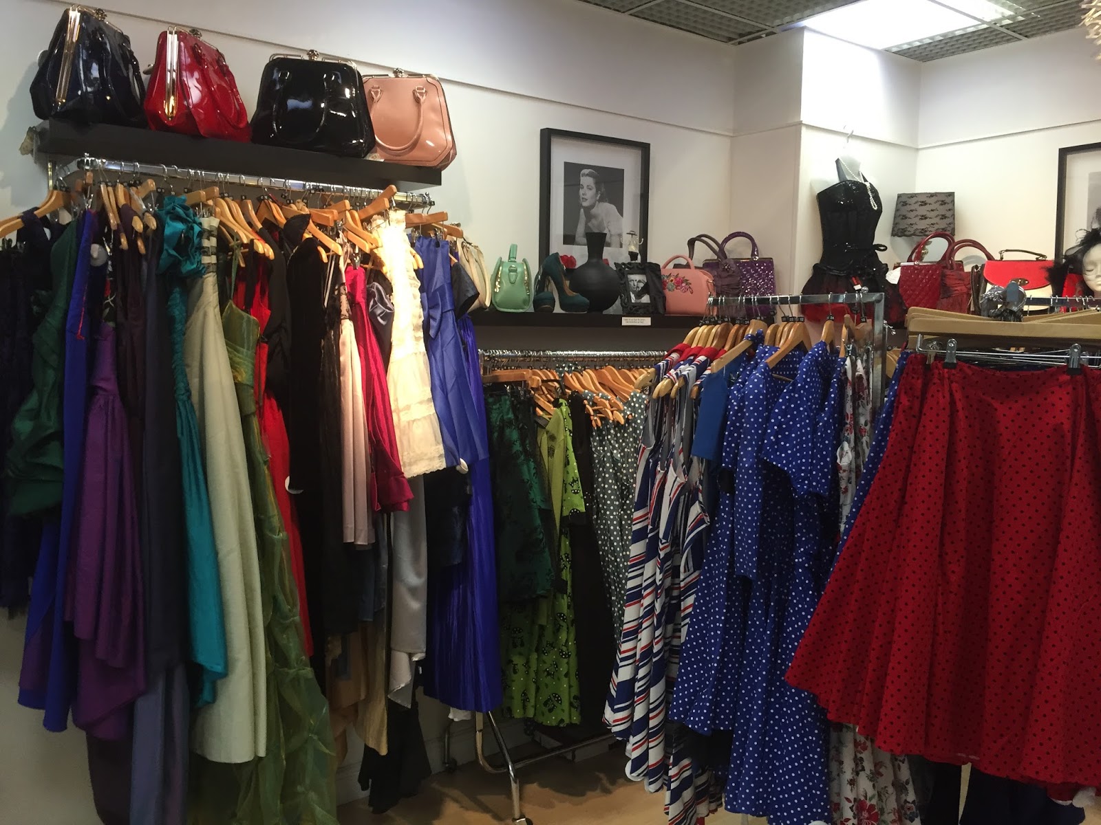 The Powderpuff Room An interview with Gretchen from Bohemian Finds!