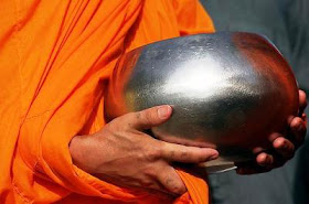 Kết quả hình ảnh cho khất thực