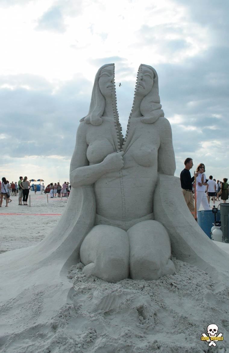 He's earned nine World Championship metals for his sand sculptures, and it's not difficult to see why. - His Sand Sculptures Are Freakishly Brilliant… How Is This Even Possible?