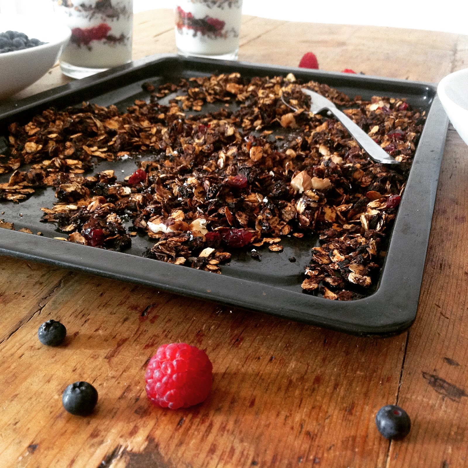 BFF Homemade double chocolate müsli s brusinkami a mořskou solí