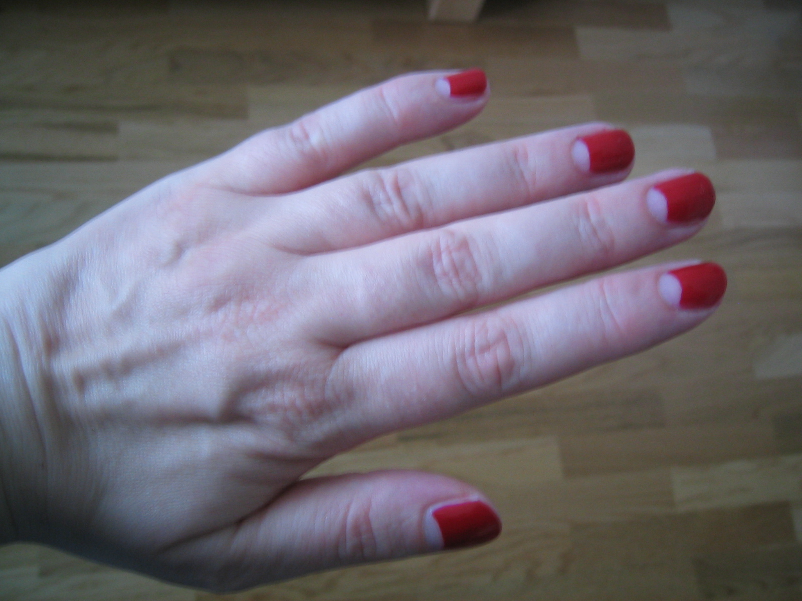 Fashionable Forties: 1940's manicure