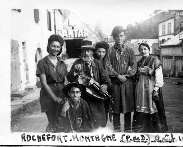 fête à Rochefort-Montagne août 1946.