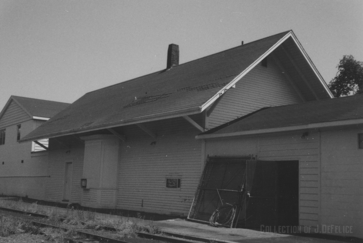 New England Depot Boston & Maine Hampton NH Structures 1974