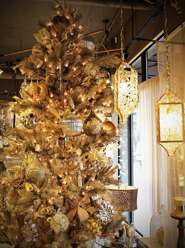 Holiday Cheer 2017 With The Fino Lino Team