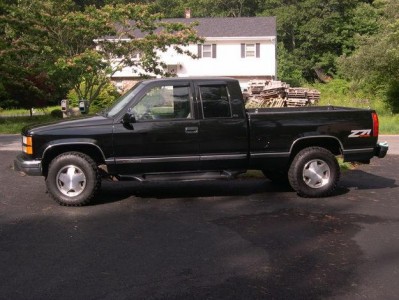 AutoSleek: "1997 GMC Z71: Steering Box Location"