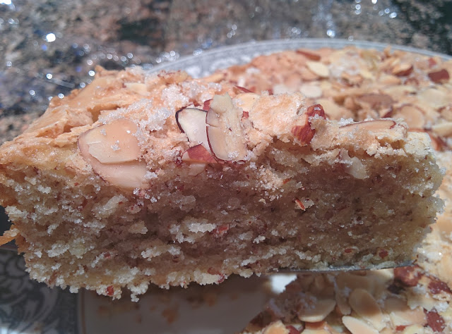 Almond cake