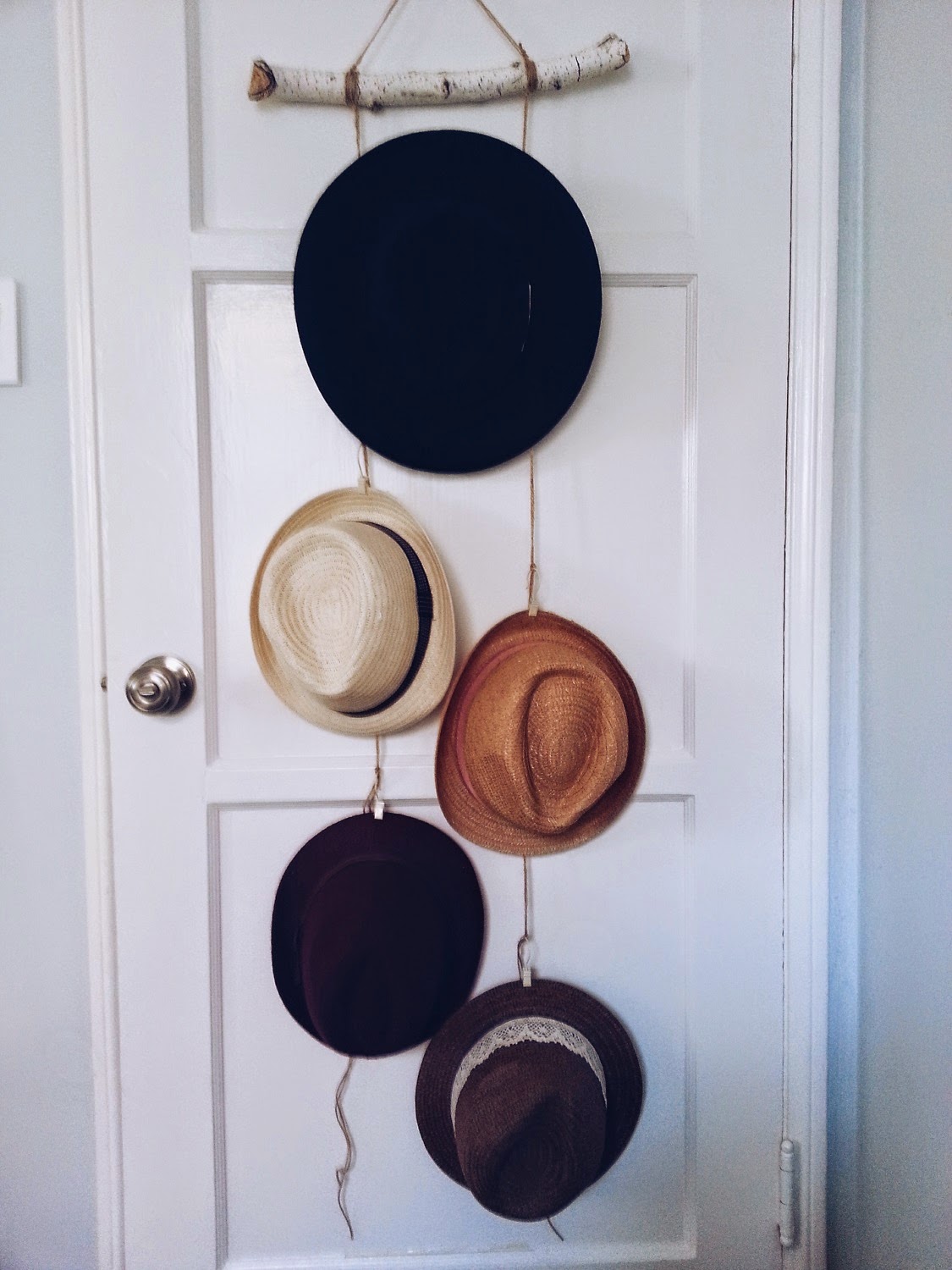 Random Thoughts and Feelings diy hat hanger