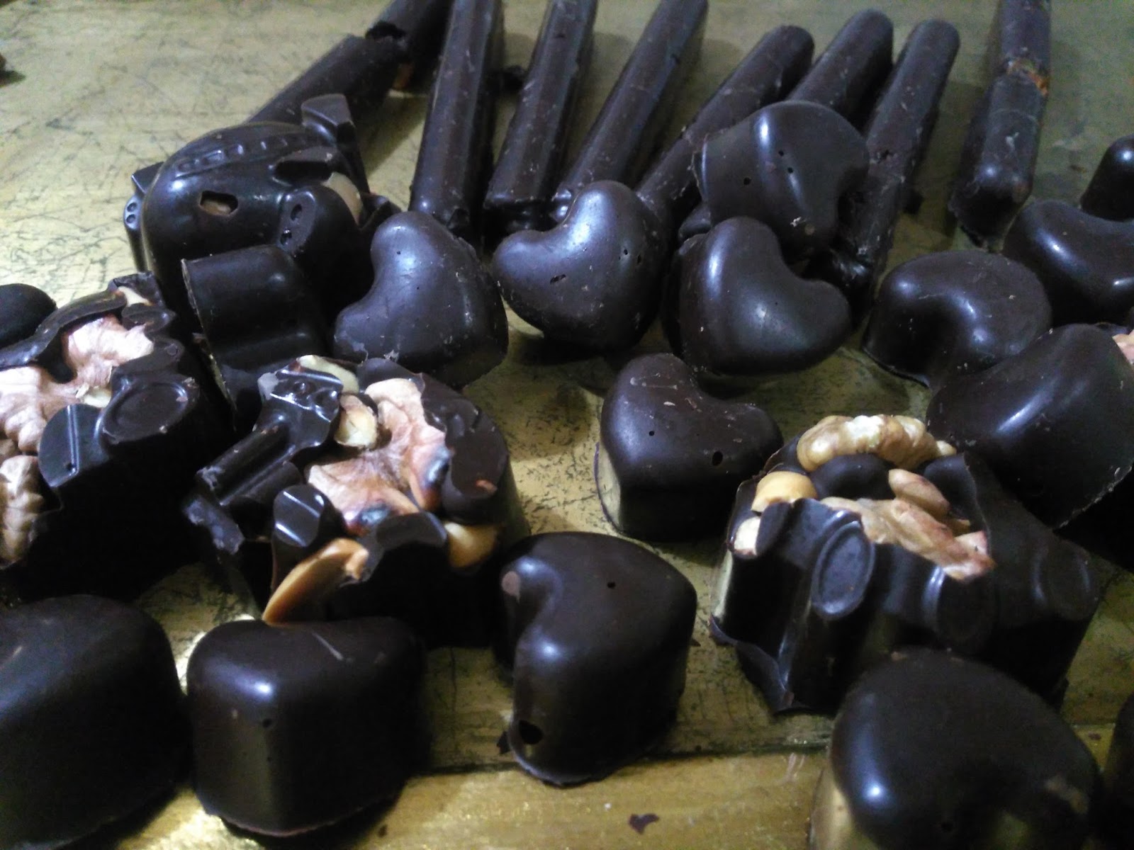 Akissmutfak Cevizli, Portakallı Ve Fıstıklı Evde Çikolata Yapımı