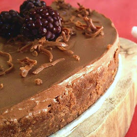 Pişmeyen çikolatalı  cheesecake tarifi nasıl yapılır kolay nefis videolu tatlı yemek tarifleri no bake dessert recipe delicious yummy tasty taste 