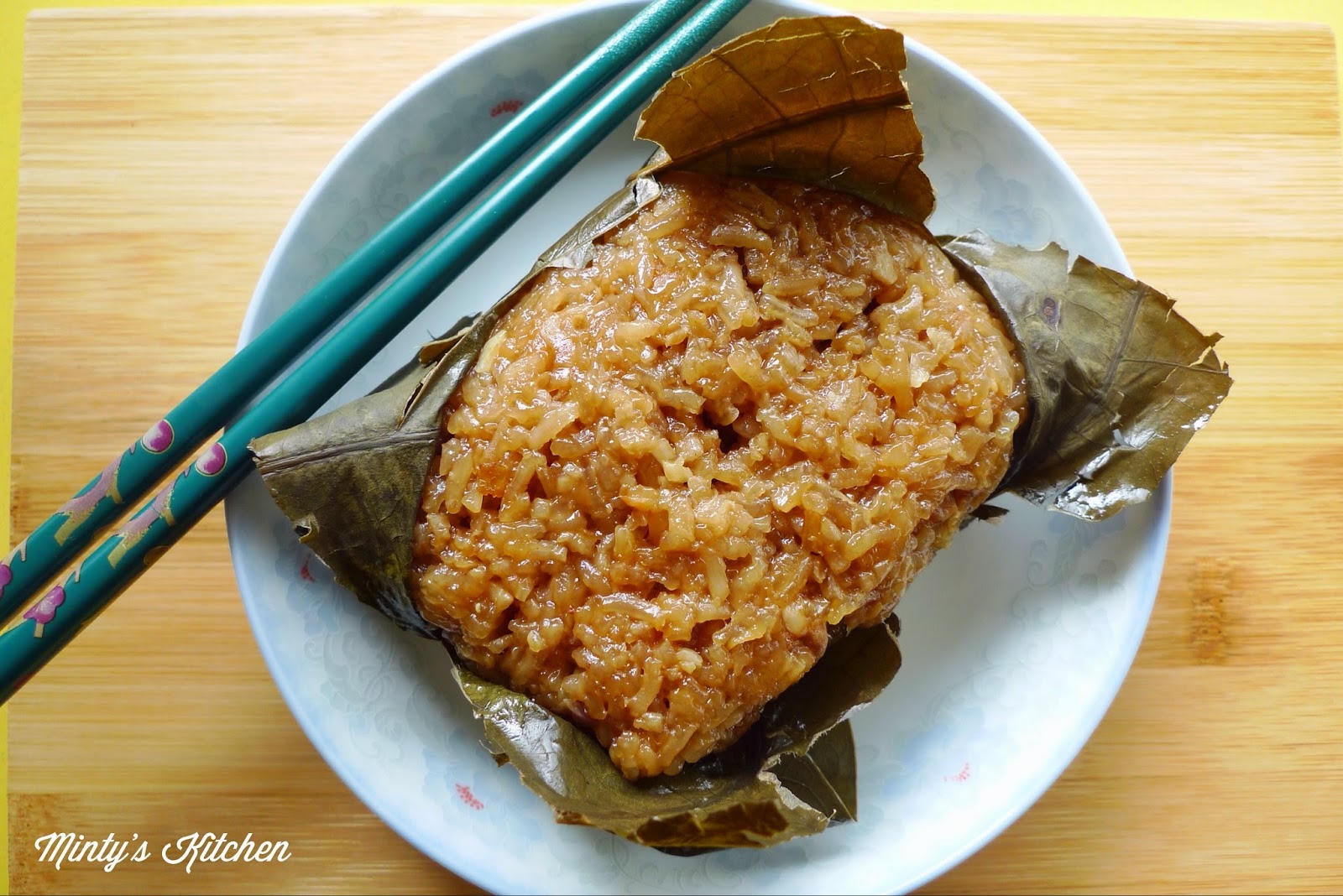 Minty's Kitchen: Glutinous Rice Wrapped In Lotus Leaf (Lo ...