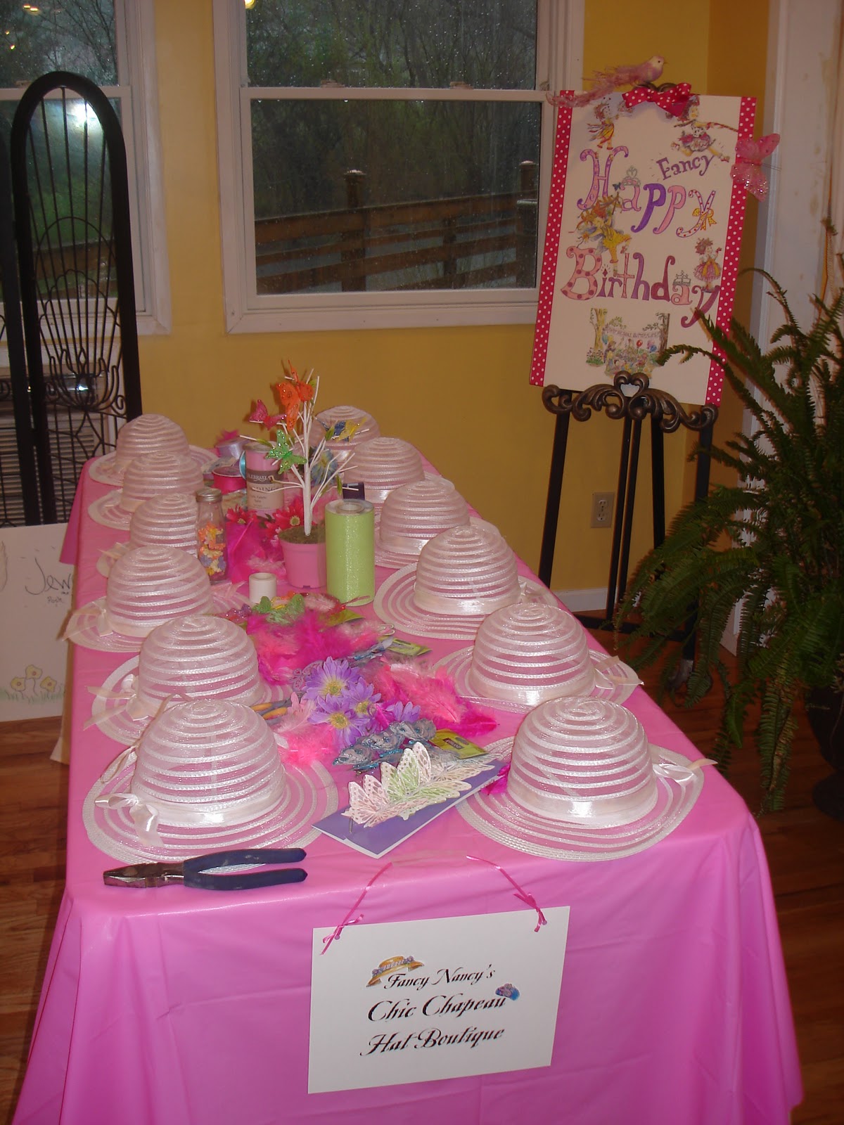 picture-perfect-party-co-fancy-nancy-birthday-party