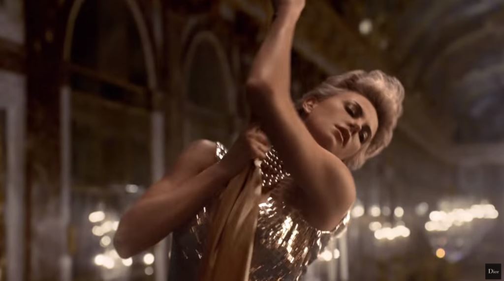 Chi è La Modella Di J'adore Nome modella Pubblicità Dior J'Adore 2016 con Foto attrice