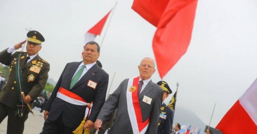 Presidente Kuczynski asiste a clausura del año académico de Escuela de Oficiales del Ejército Presidente Kuczynski asiste a clausura del año académico de Escuela de Oficiales del Ejército