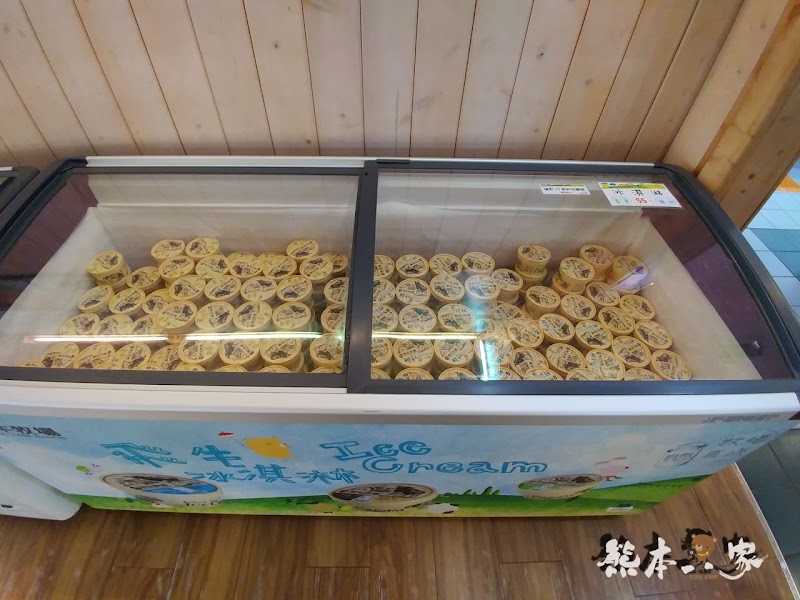 苗栗飛牛牧場必吃乳製品美食|牛奶屋|飛牛速食餐廳~鮮乳優格白布丁巨蛋麵包好吃