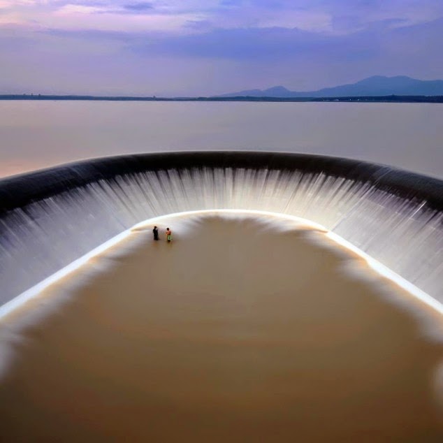 Tourist Guide 33 Amazing And Beautiful Places Around The World Enjoy And Stay Up To Date With Us Find More Amazing Places For Your Bucket List