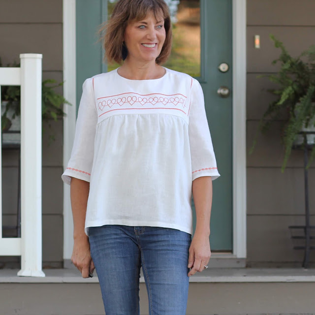 McCall's Patterns M6097 Patrons De Costumes Victoriens Blanc Taille EE