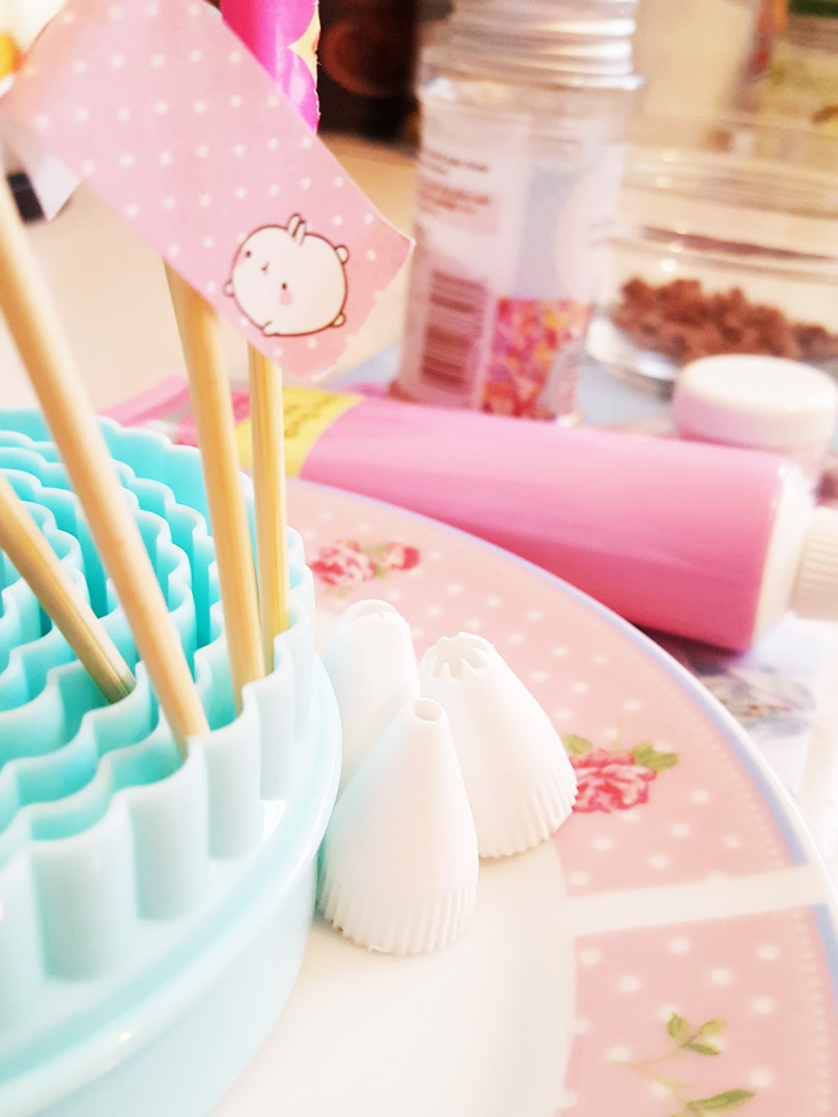 Bows And Pearls Pretty Pastel Baking