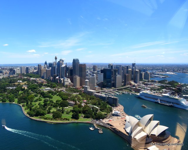 Helicopter flightseeing Sydney 