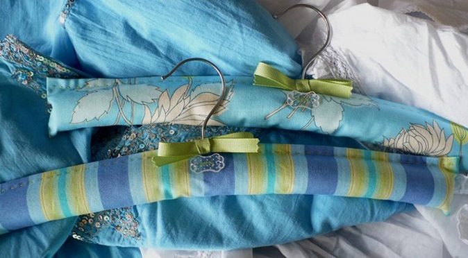 Perchas forradas con tela