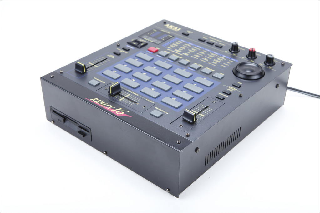 MATRIXSYNTH Akai Remix 16 sampler with Original Box