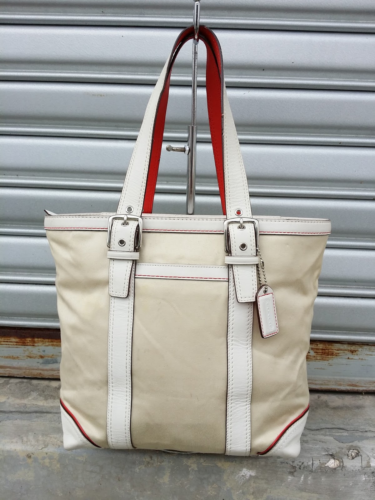 d0rayakEEbaG Authentic Coach Cream Handbag(SOLD)
