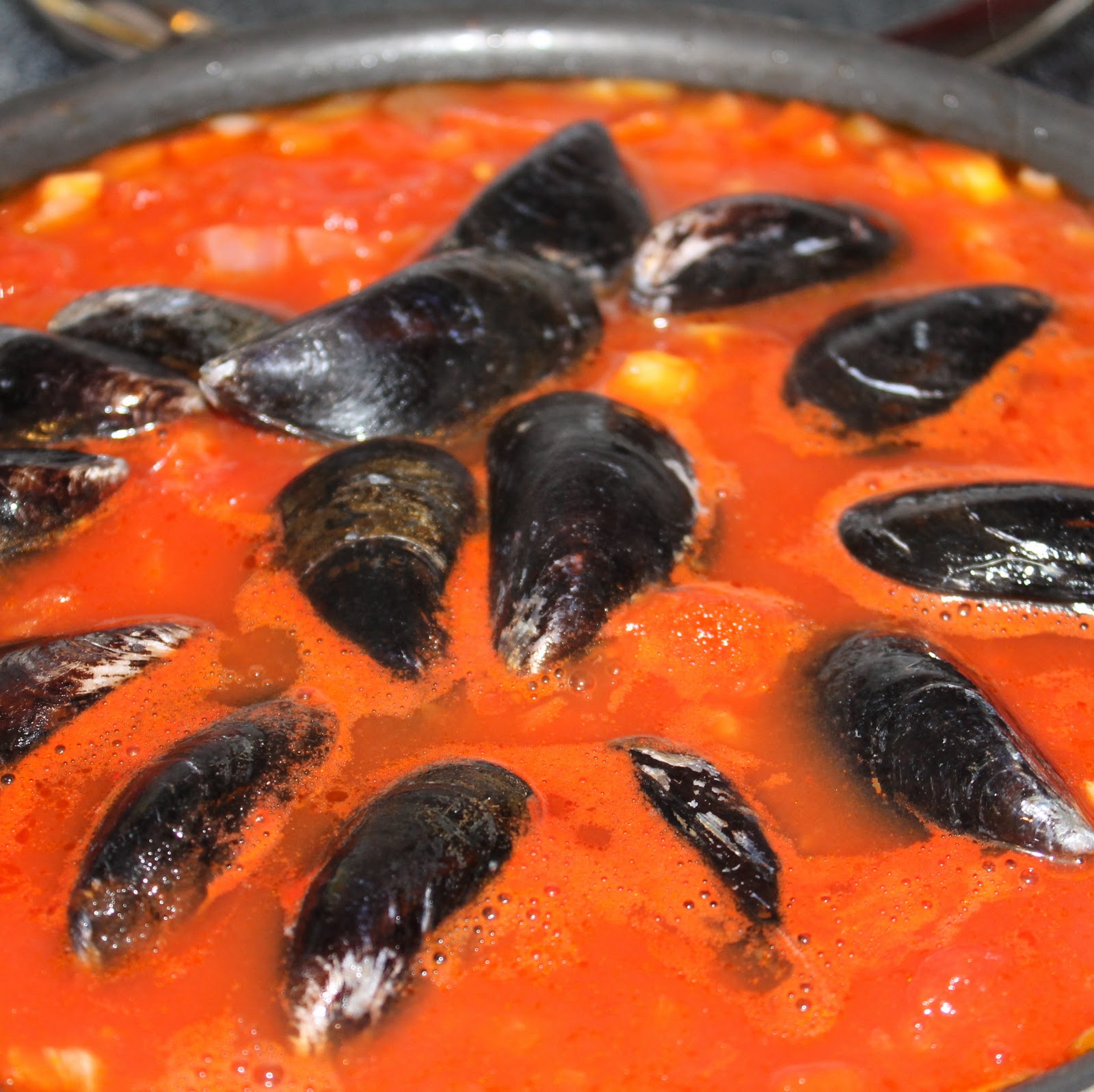 Angel Hair Pasta with Mussels in a Red Pepper Sauce I Can Cook That