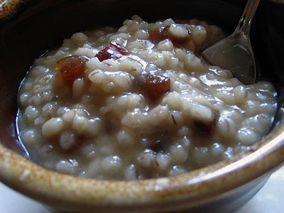 Anooshavoor (Turkish Barley and Apricot Porridge)