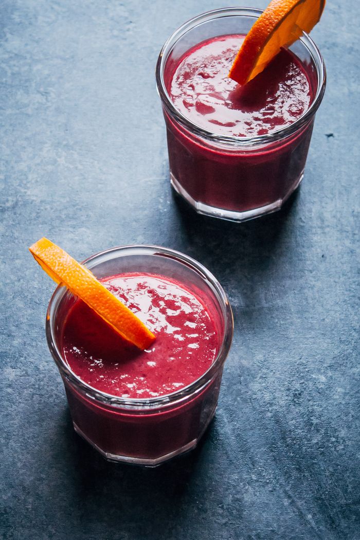 Morning Energy Smoothie. Need more recipes? Check out 15+ List of Vegan Drinks that are Extremely Delicious. raw vegan smoothie | vegan juice recipes yummy healthy smoothie | vegan recipes breakfast smoothies | smoothie recipes veggie #vegan #energy #drinks #smoothie