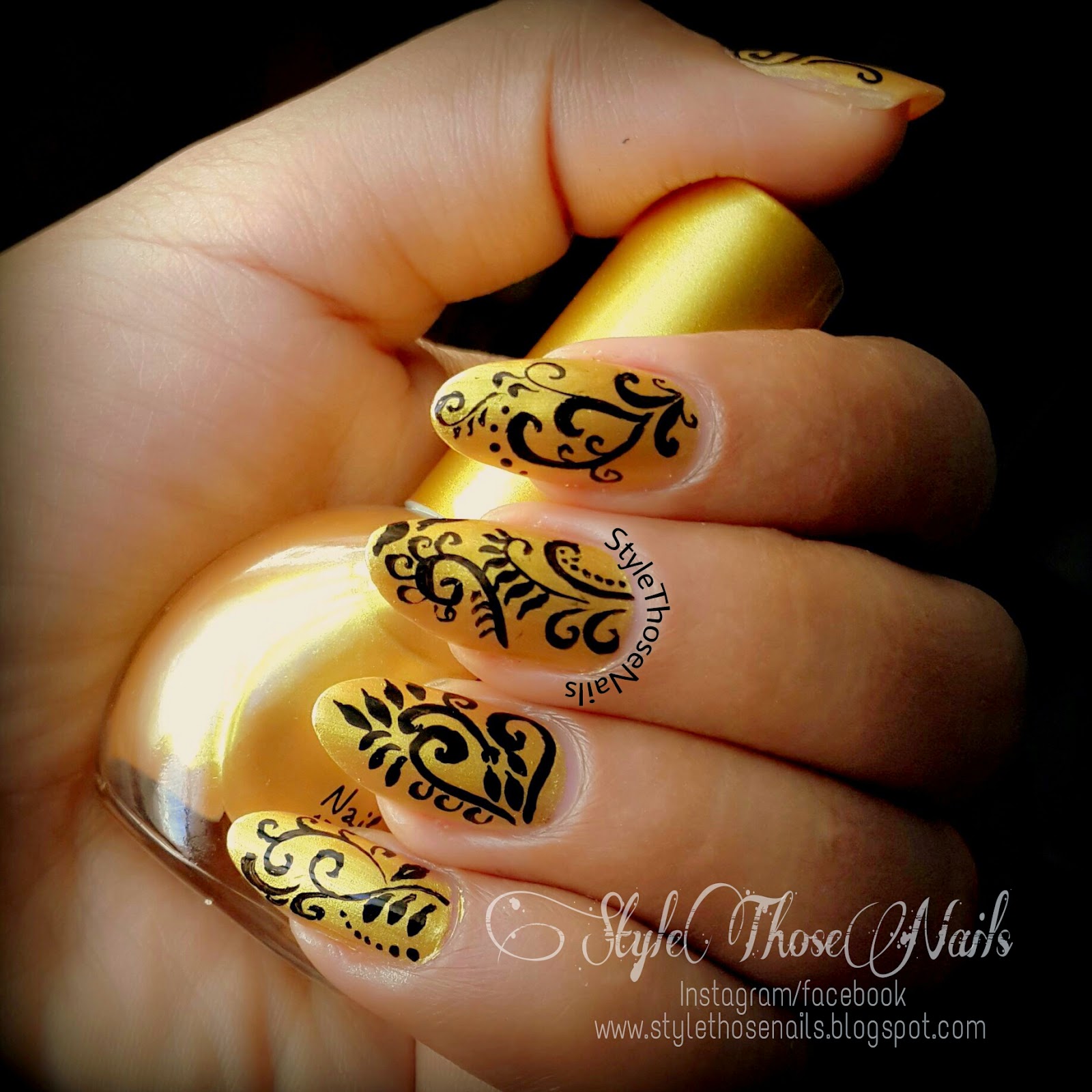 Style Those Nails Golden Diva Nailart & Metallic Gold Polish Swatch