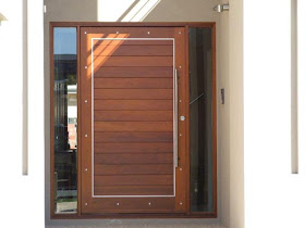 http://ruangrumahkita.blogspot.com/2013/07/model-pintu-minimalis-10-gambar.html