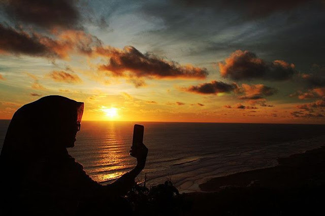 sunset di bukit parang endog foto sunset di bukit parang endog