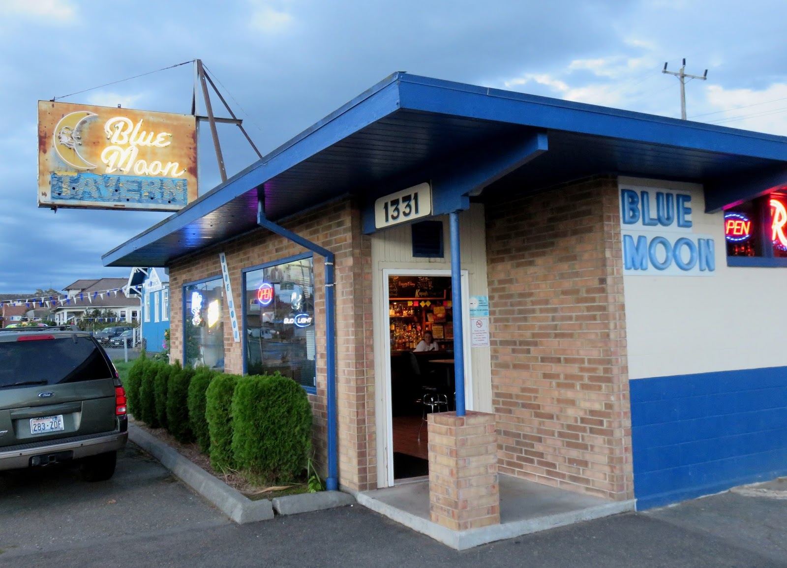 Blog 2640 Blue Moon Tavern, Everett, WA 10/19/2014