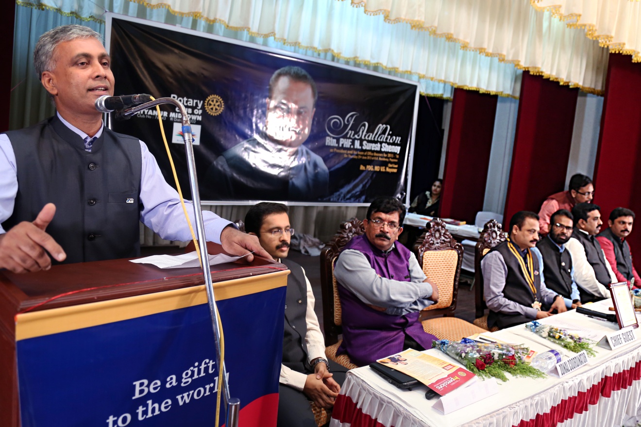 Rotary Club of Payyanur Midtown Installation of Suresh Shenoy as new