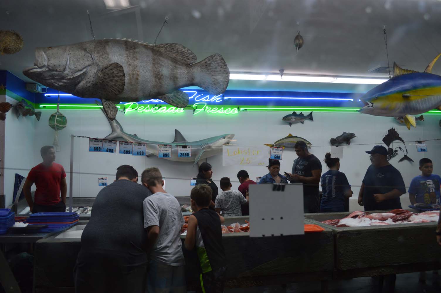Feast on Fresh Seafood at the World Famous San Pedro Fish Market!