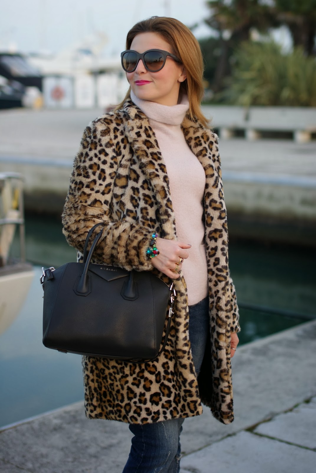 Leopard faux fur coat | Fashion and Cookies - fashion and beauty blog