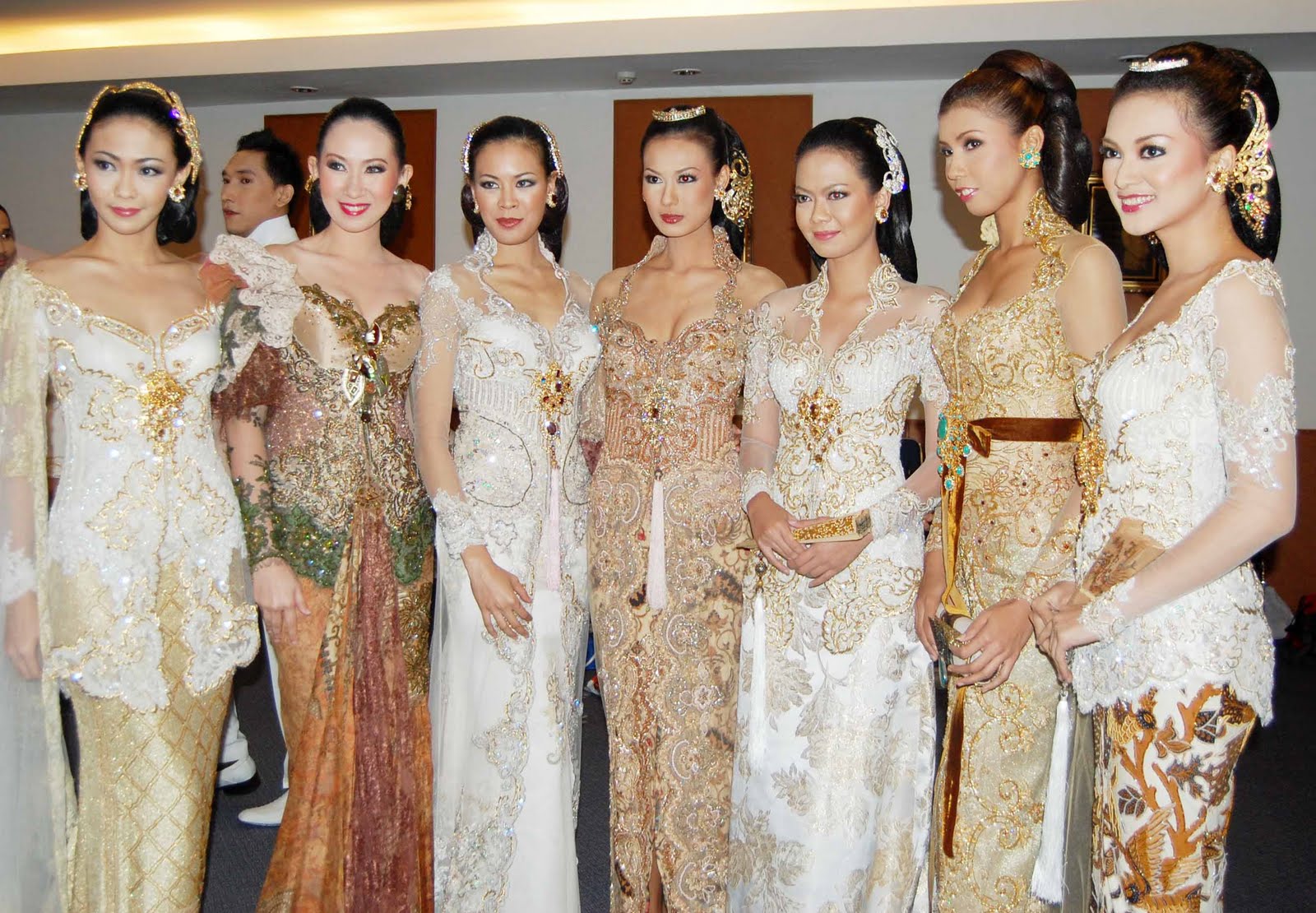 model kebaya kerah shanghai