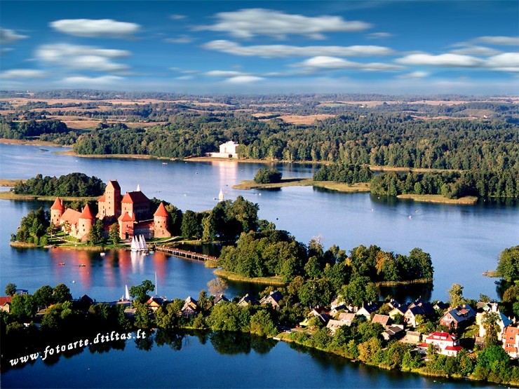 Top 11 Ancient Towns and Villages - Trakai Island, Lithuania