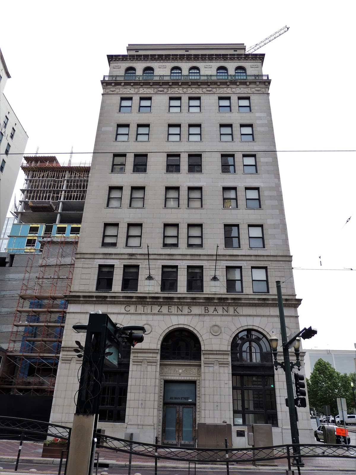 Houston in Pics: Historic Citizen Bank Building on the 400 Block of the  Main Street Corridor at Preston