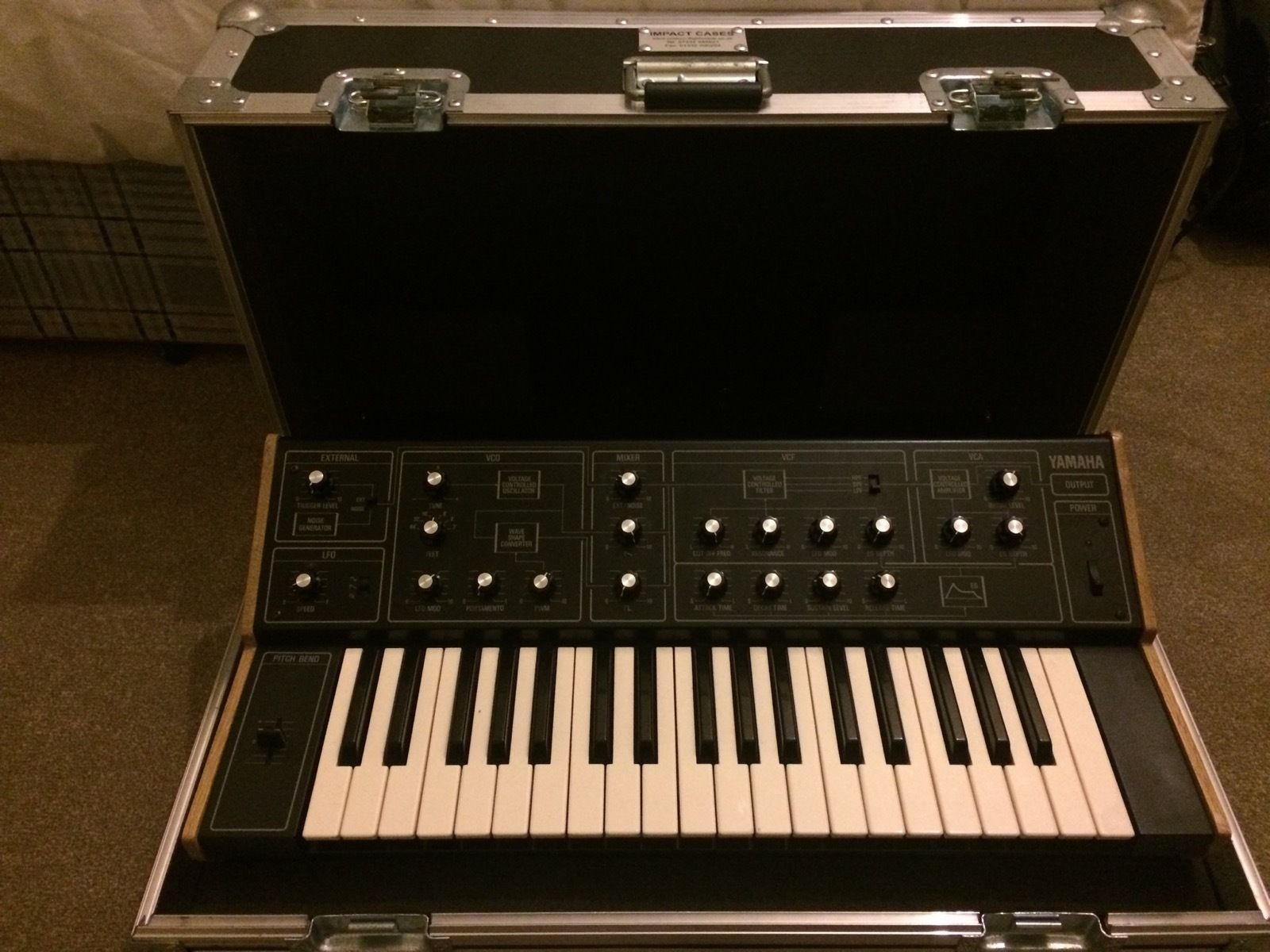 MATRIXSYNTH Yamaha CS5 Analogue Synth SN 7838 with Custom Moog Style Knobs