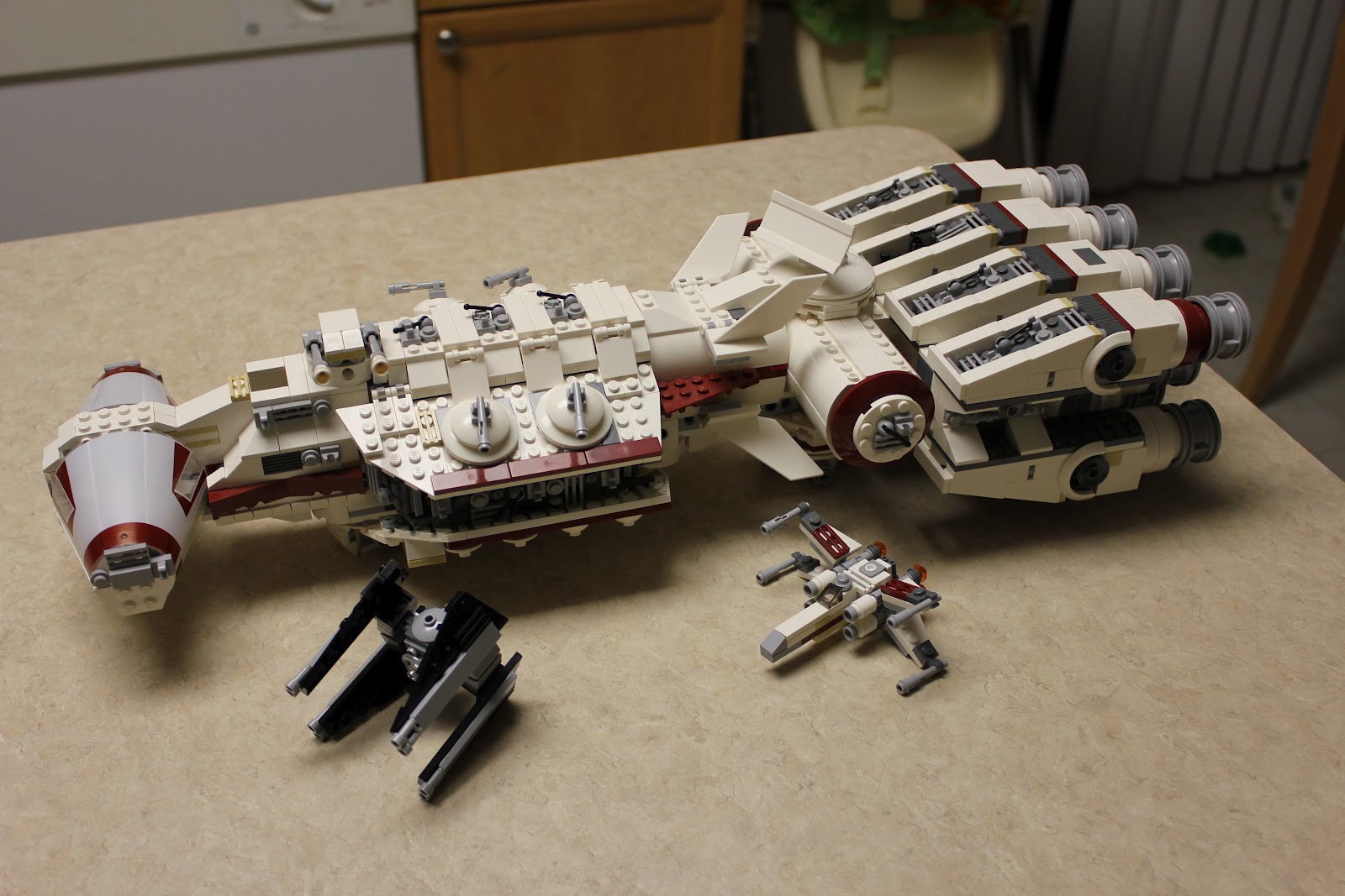 lego x wing minifigure scale