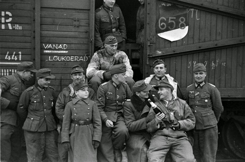 NAZI JERMAN: Foto 14. Waffen-Grenadier-Division der SS 