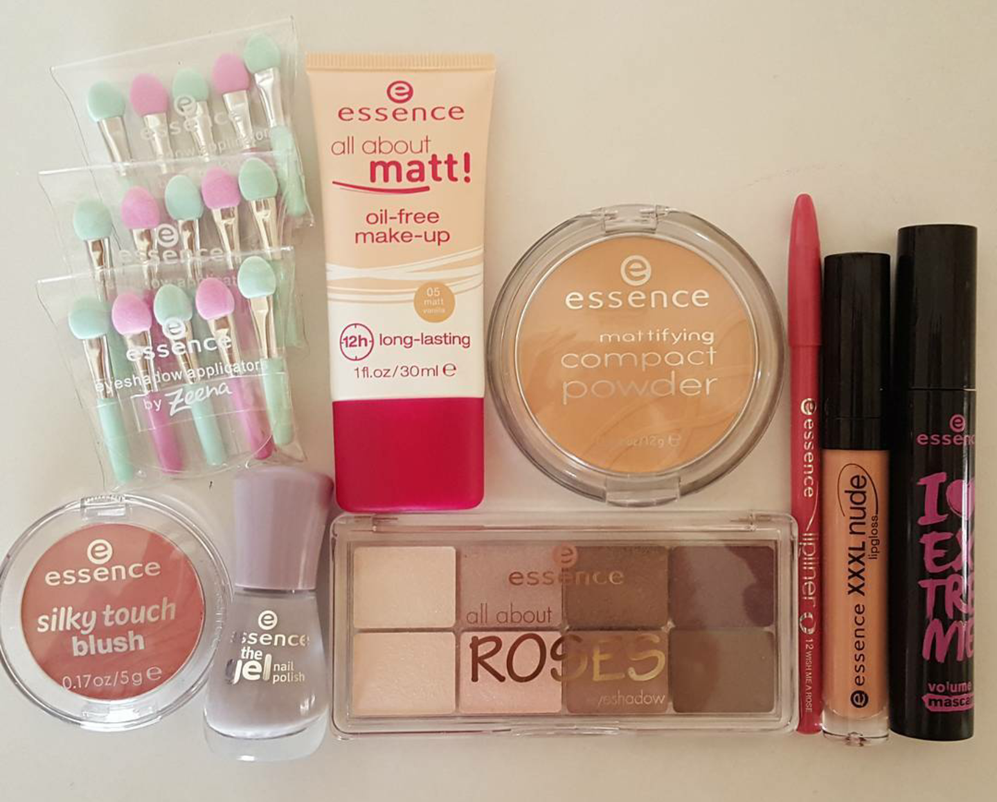 Essence Makeup Homecare24