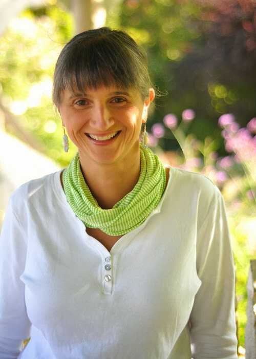 Fat Quarter Shop&rsquo;s Jolly Jabber: Designer Select: Joanna Figueroa