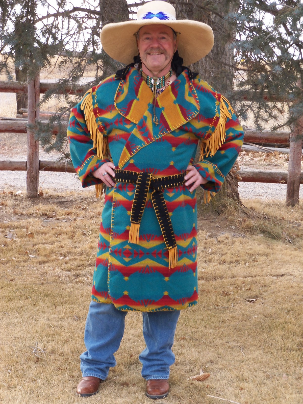 Coyote's Capotes Capotes