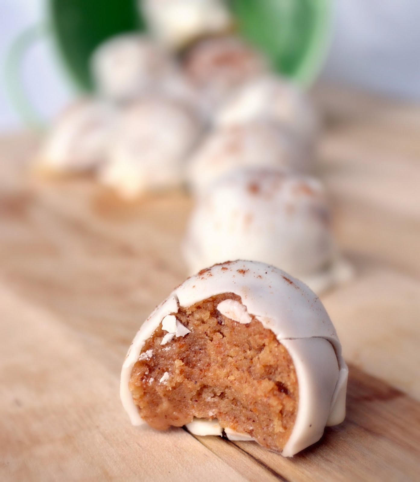 What Katie's Baking Cinnamon Roll Balls