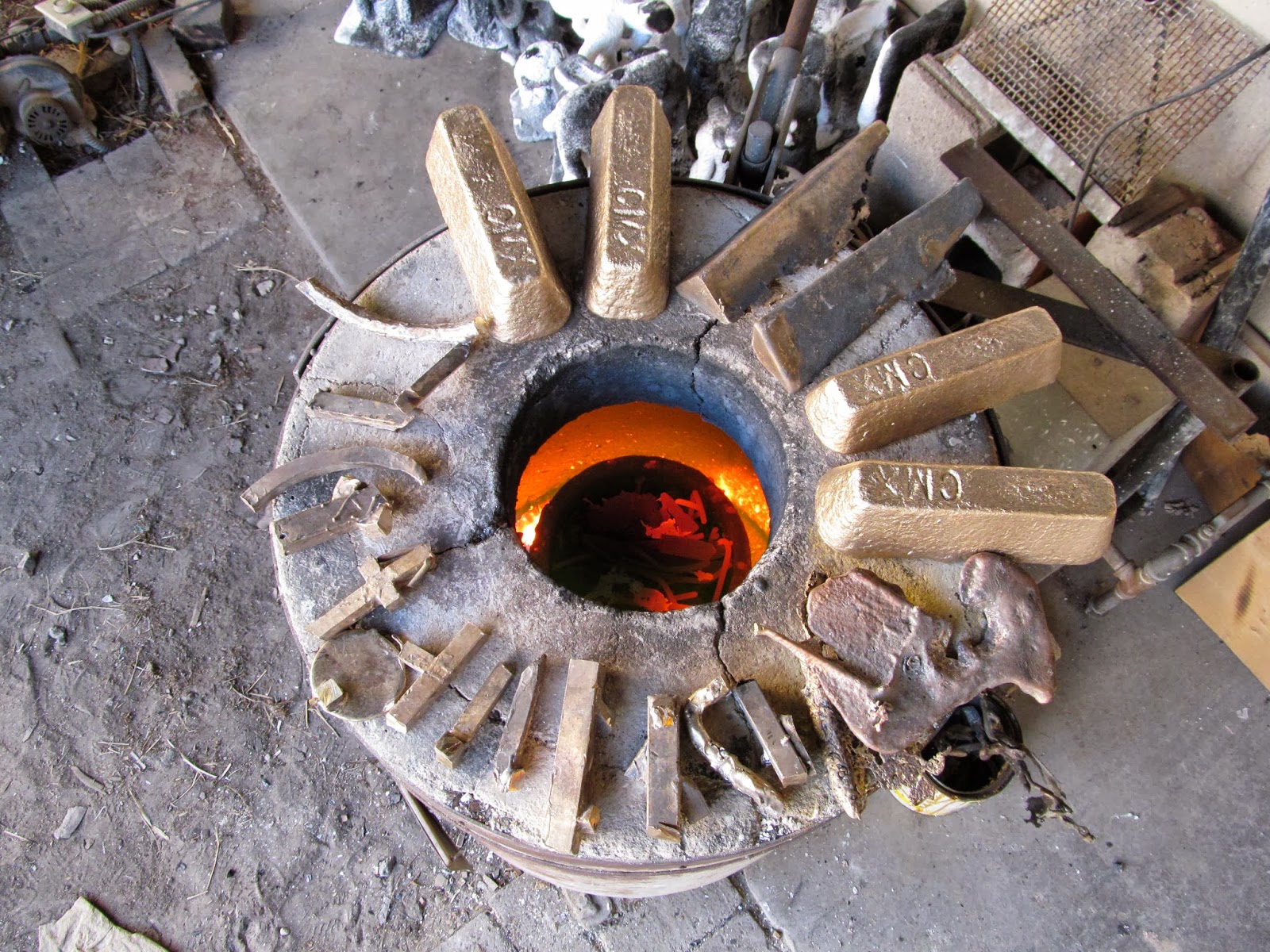 Whatercolorit? Bronze Sculpture