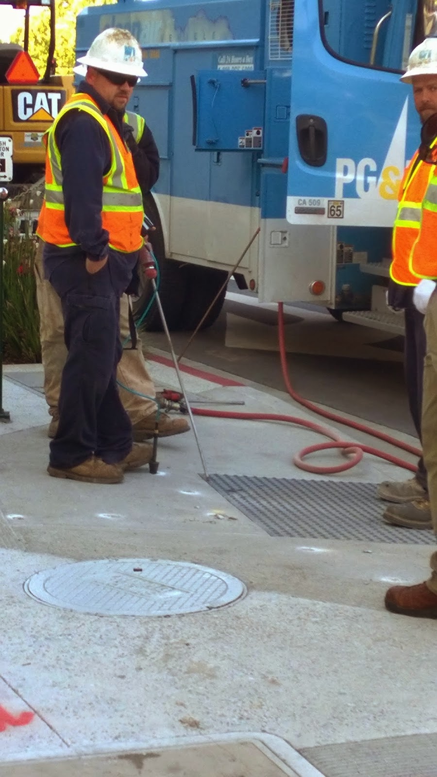 Walnut Creek CA PG&E Gas Line Leak Mt. Diablo / South Main PG&E