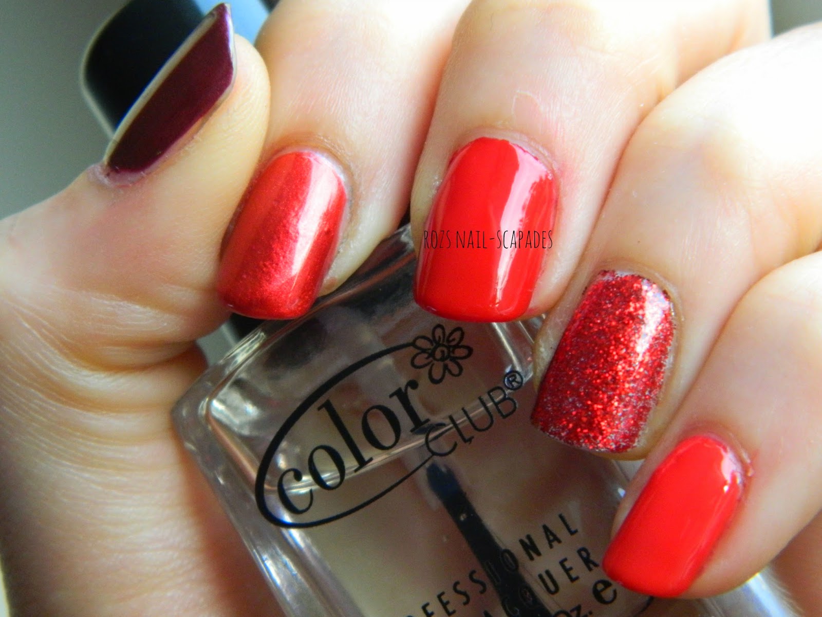 Rozs Nail-Scapades: Golden Oldie Thursday - Red
