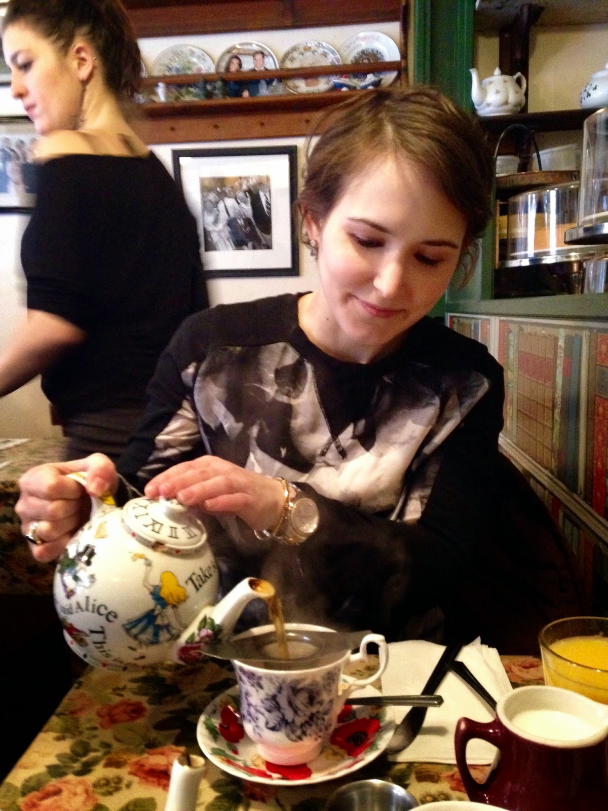 Kensington Gold Tea & Sympathy