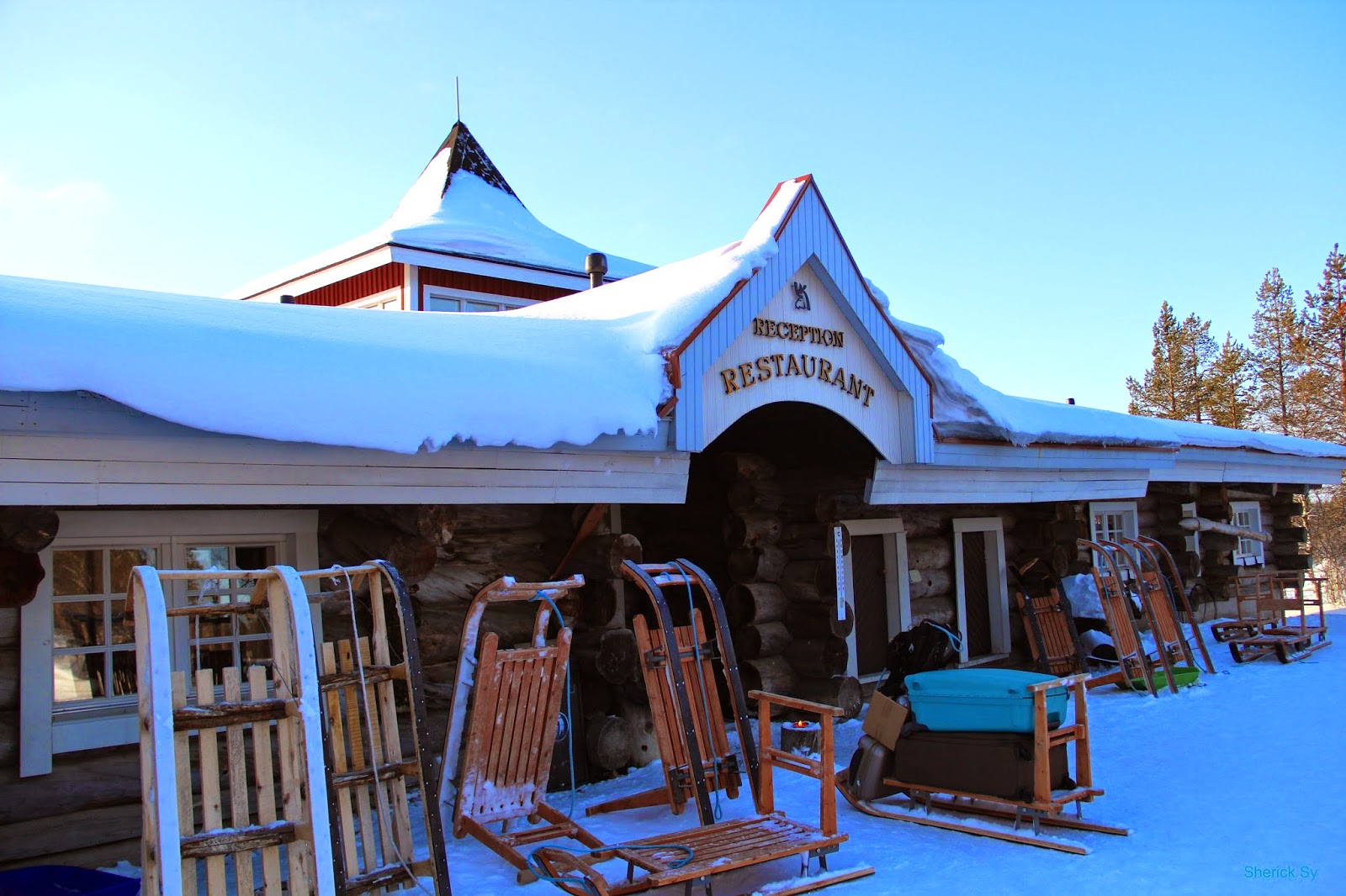 Jamie Amazing Northern Lights at the Glass Igloo Village